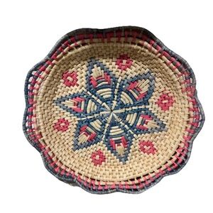 Handwoven Rattan Basket Platter – 14” Scalloped Boho Wall/Table Decor